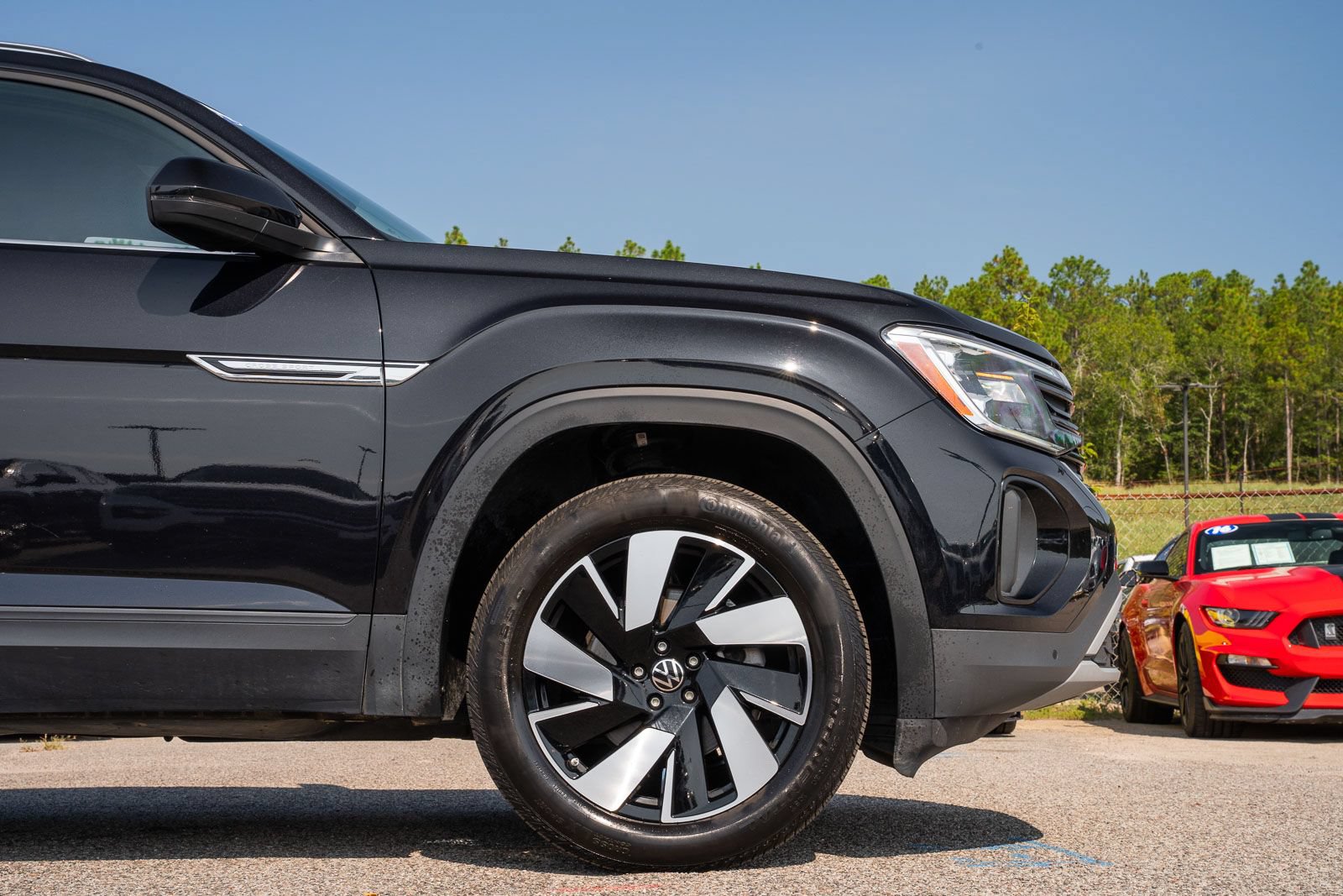 Used 2024 Volkswagen Atlas Cross Sport SE FWD image 10