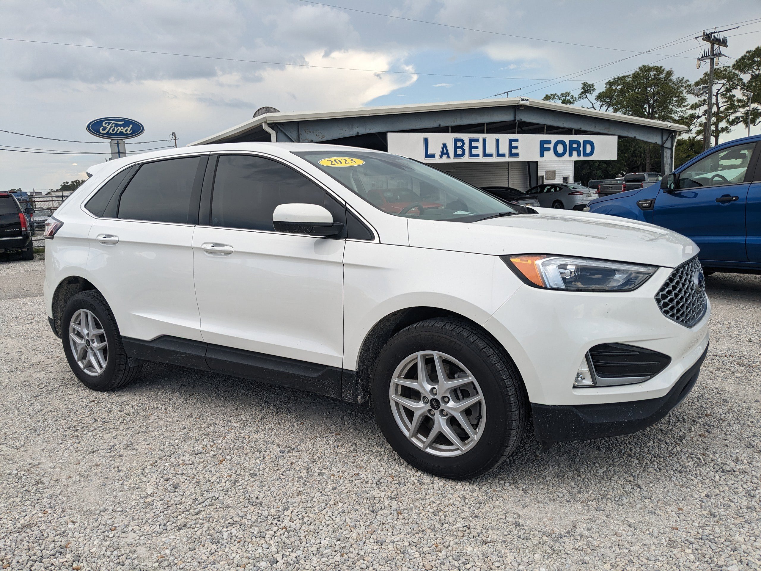 Certified 2023 Ford Edge SEL w/ Convenience Package AWD/4WD image 7