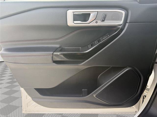 Certified 2022 Ford Explorer ST-Line AWD/4WD image 14