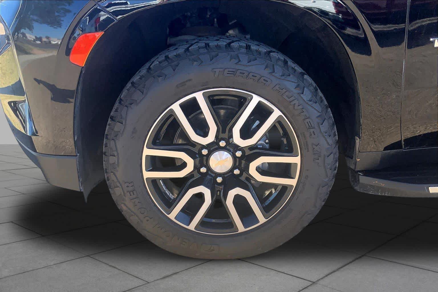 Used 2023 Chevrolet Tahoe LT RWD image 11