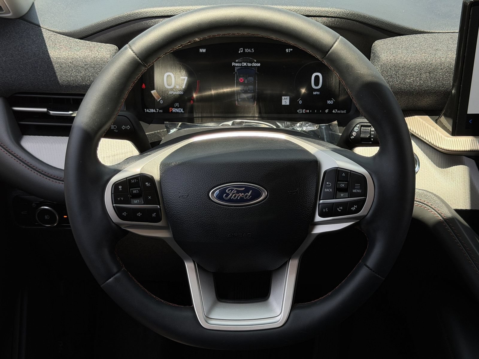 Certified 2025 Ford Explorer Active w/ Active Comfort Package AWD/4WD image 15