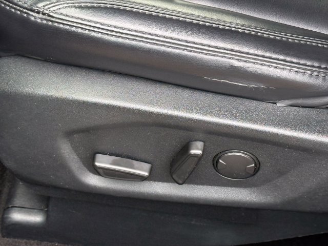 Certified 2019 Ford Explorer XLT w/ Equipment Group 202A FWD image 7