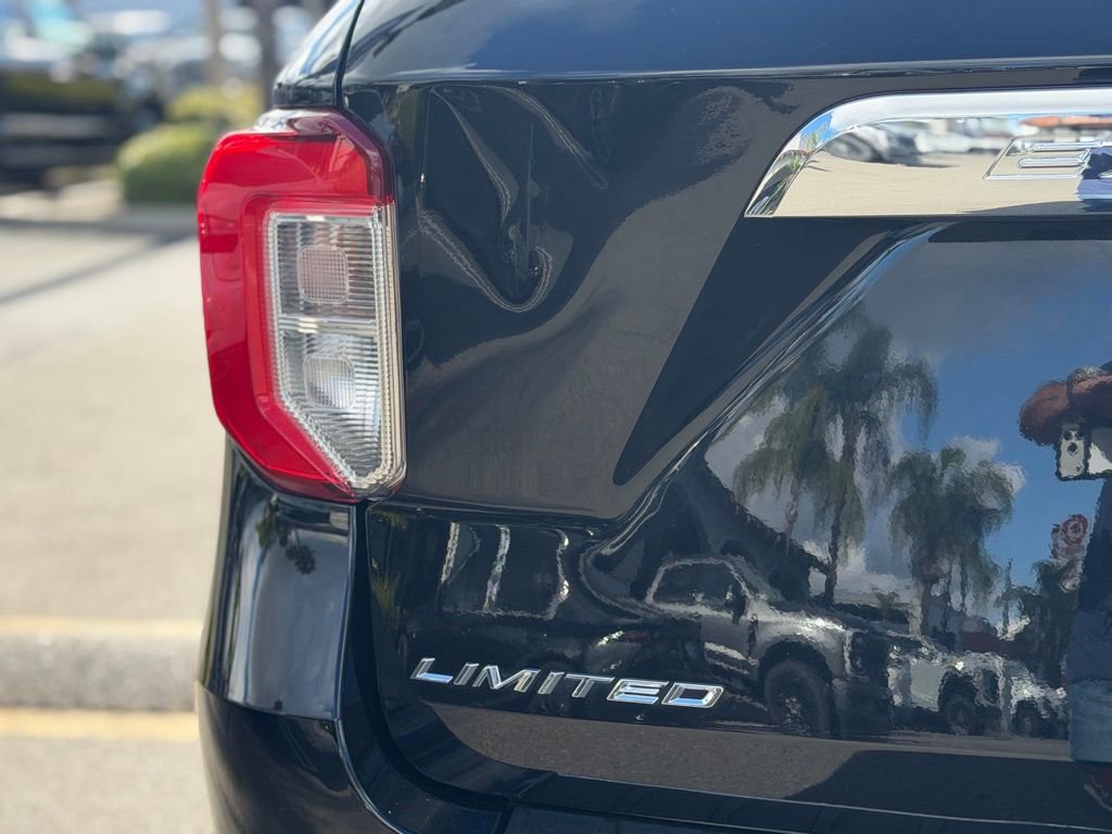 Certified 2023 Ford Explorer Limited RWD image 15