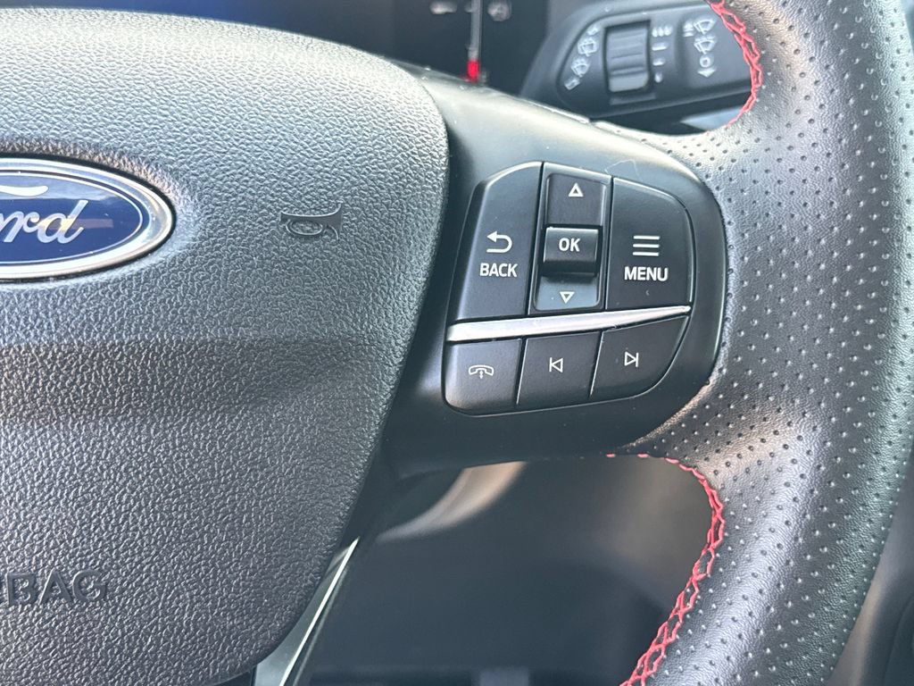 Certified 2025 Ford Escape ST-Line FWD image 16