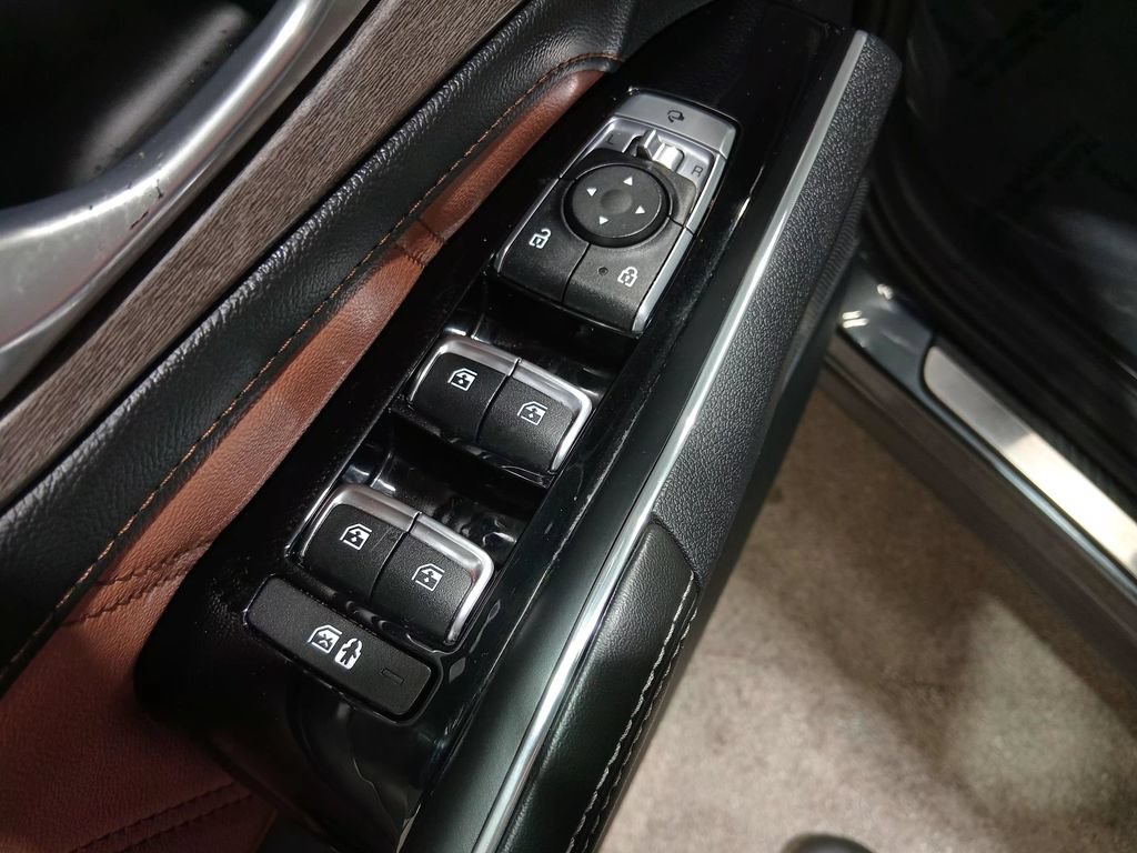 Used 2022 Kia Sorento SX Prestige w/ Rust Color Package AWD/4WD image 17