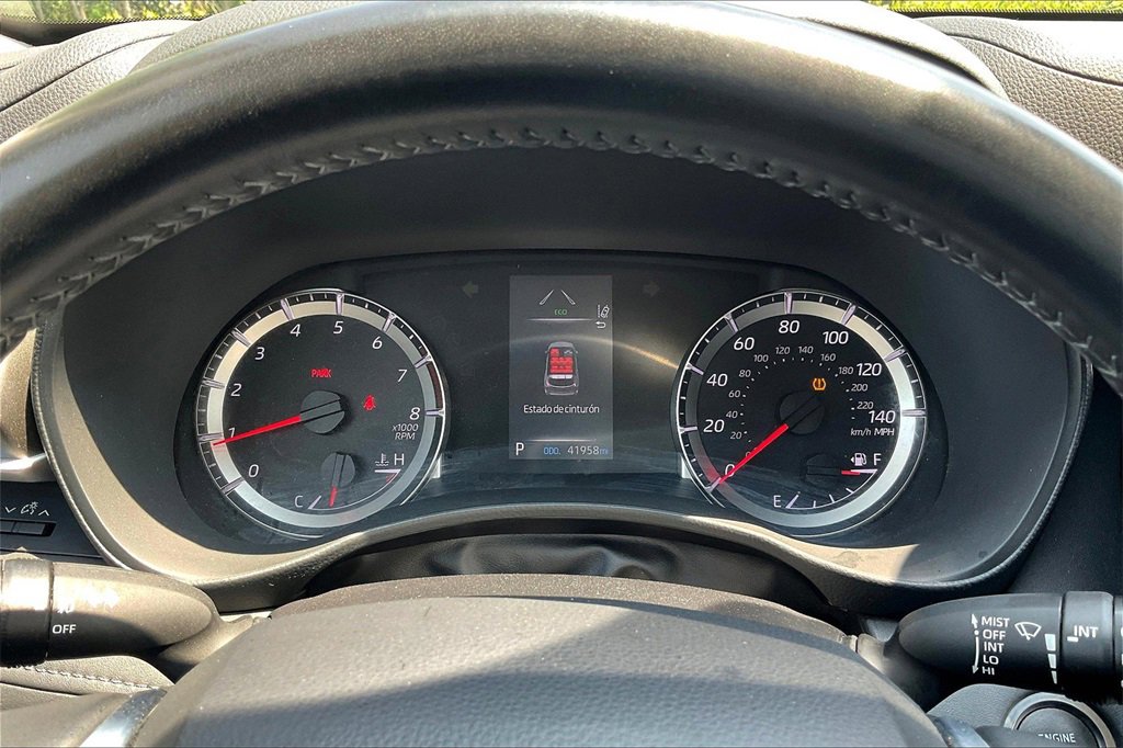 Used 2021 Toyota Highlander LE image 20