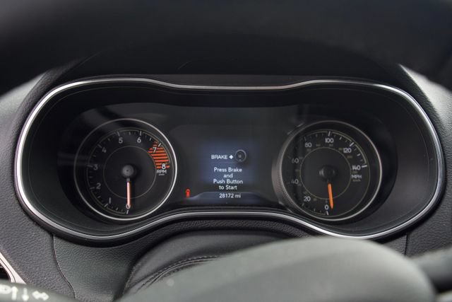 Used 2022 Jeep Cherokee Limited AWD/4WD image 25