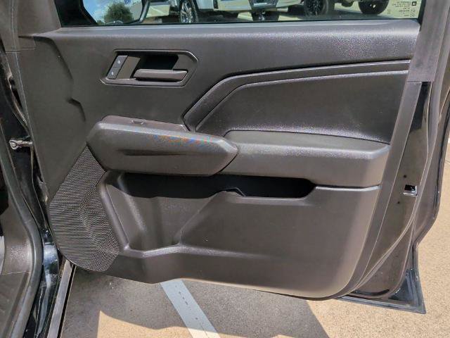 Used 2023 Chevrolet Colorado Trail Boss AWD/4WD image 18