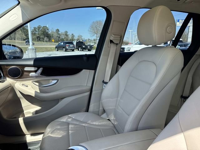 Used 2022 Mercedes-Benz GLC 300 BASE image 15