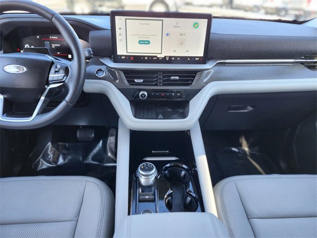 Certified 2025 Ford Explorer Platinum w/ LUX Leather Package image 14
