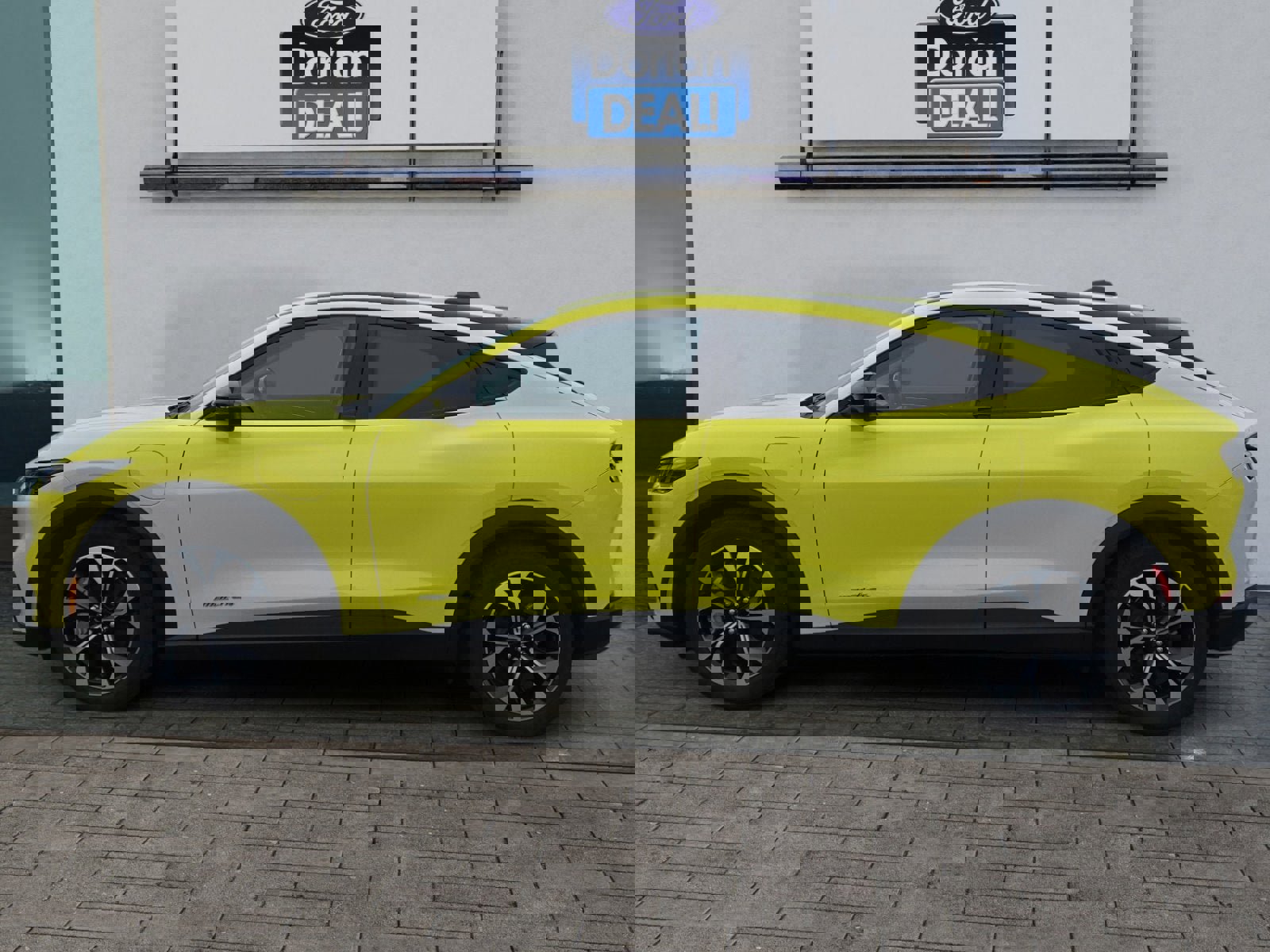 Certified 2025 Ford Mustang Mach-E Select video 2