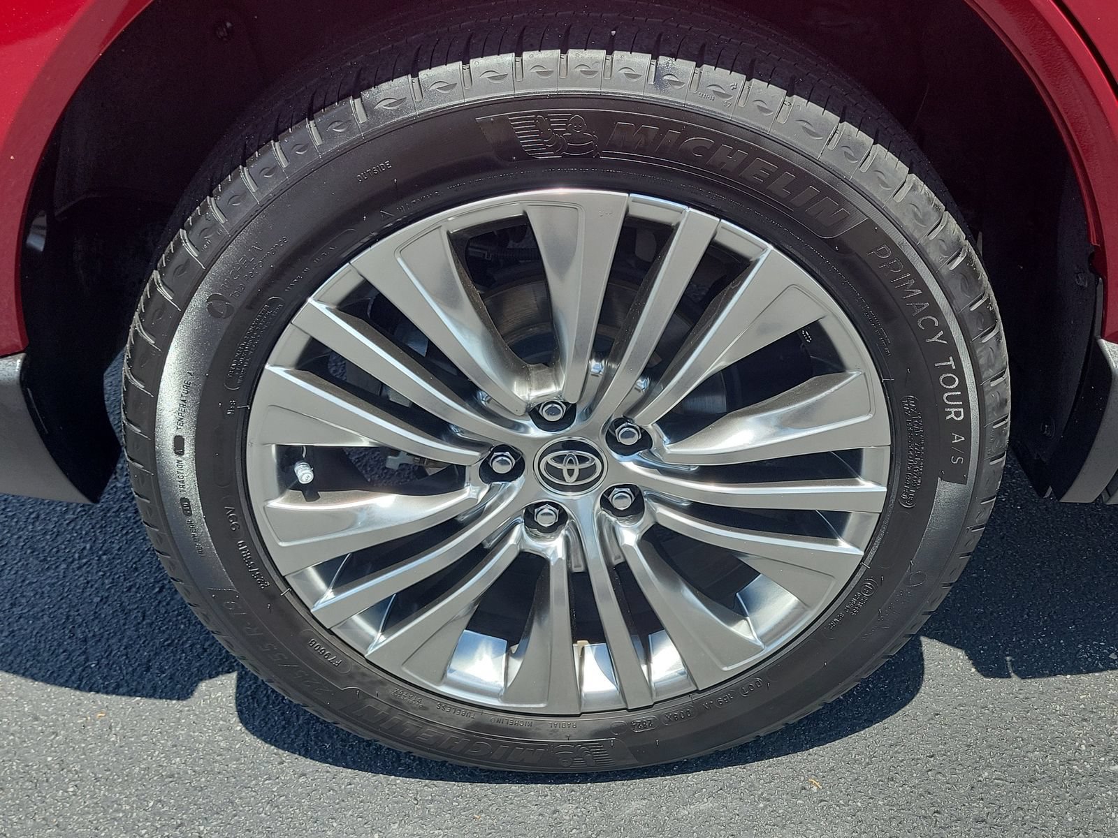 Used 2021 Toyota Venza Limited AWD/4WD image 5