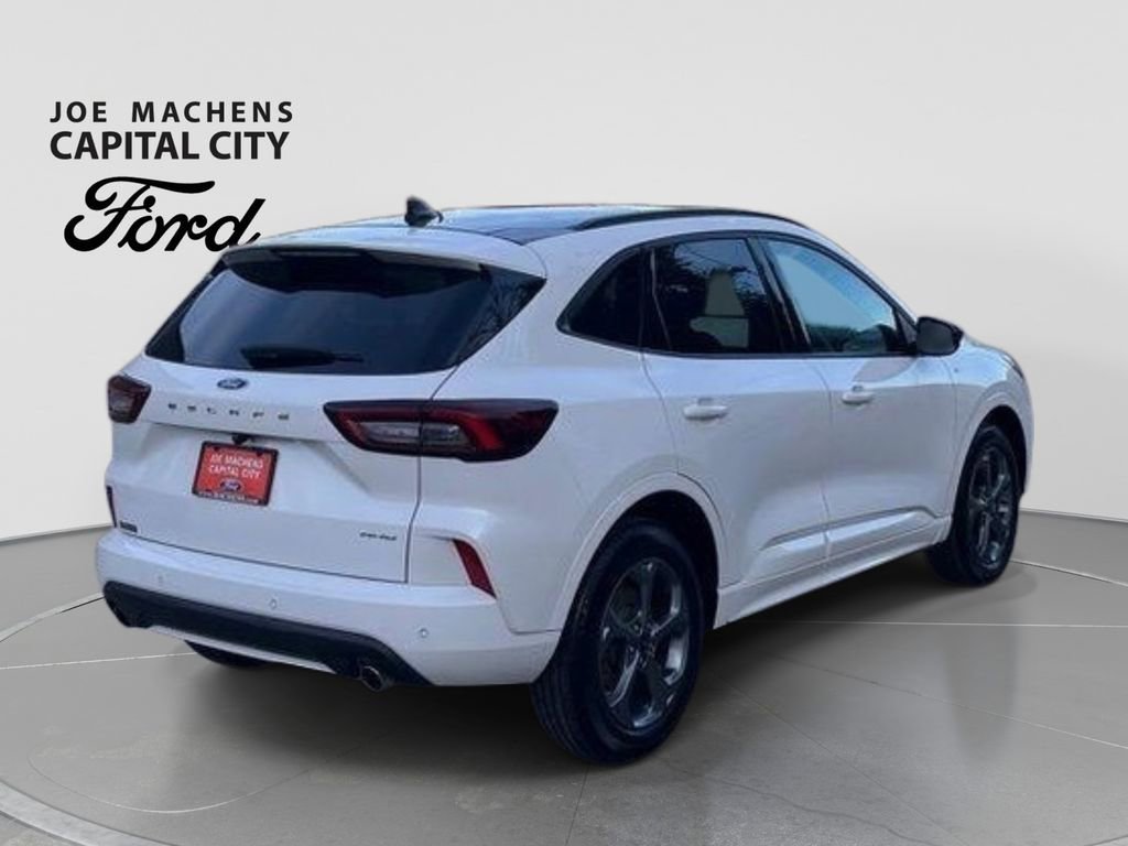 Certified 2024 Ford Escape ST-Line w/ Tech Pack #1 AWD/4WD image 7