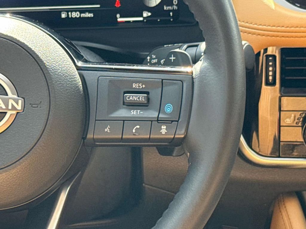 Used 2023 Nissan Rogue Platinum w/ Platinum Premium Package image 18