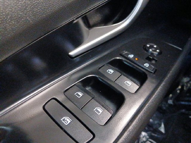 Used 2024 Hyundai Elantra SEL w/ Convenience Package FWD image 5