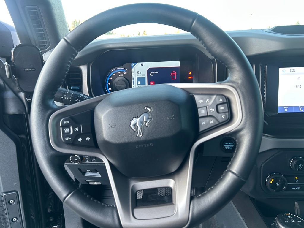 Certified 2022 Ford Bronco Black Diamond image 19