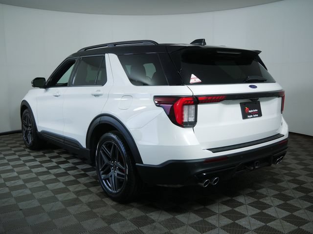 Certified 2025 Ford Explorer ST AWD/4WD image 7