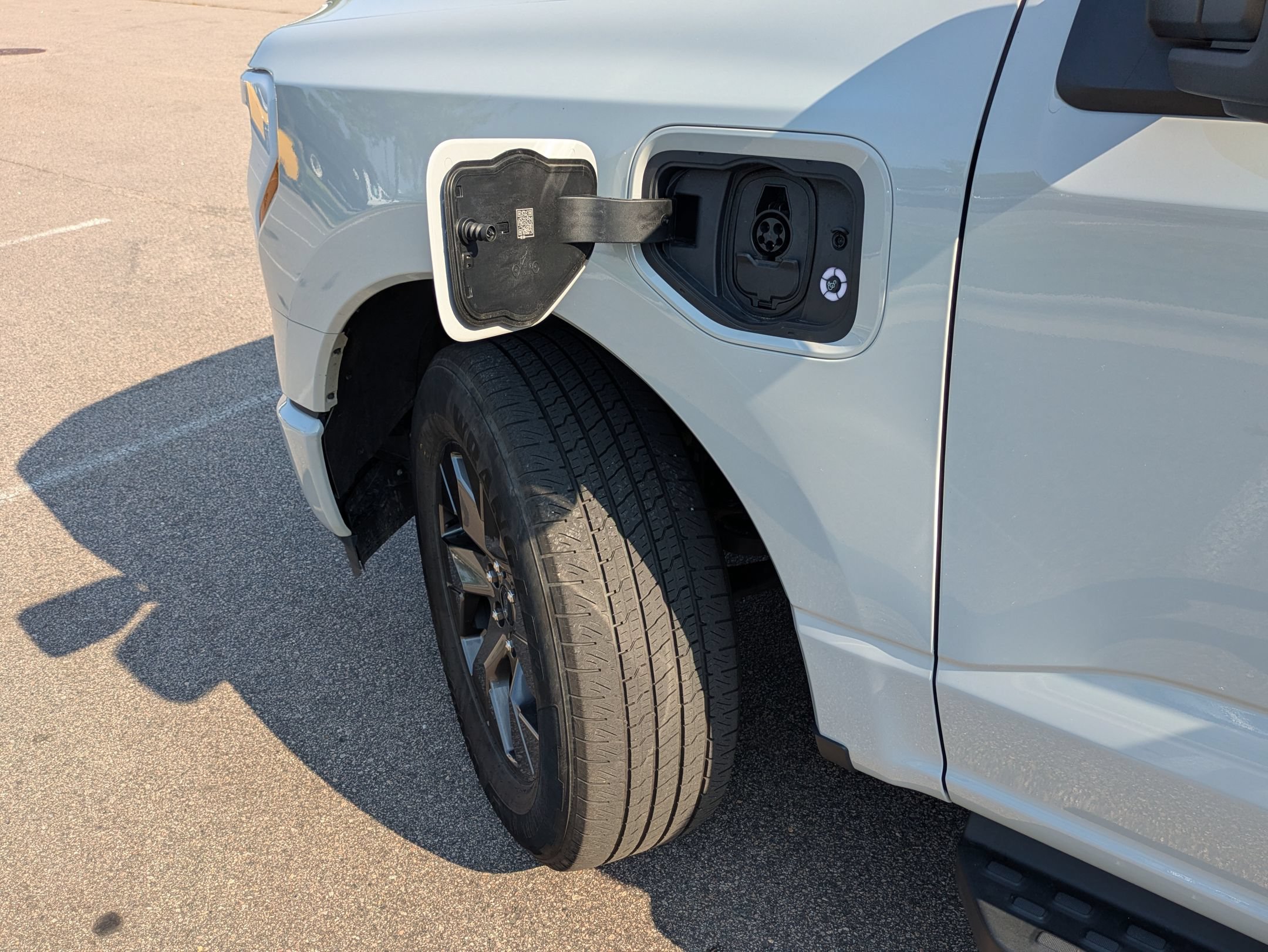 Certified 2024 Ford F150 Lightning Flash AWD/4WD image 13