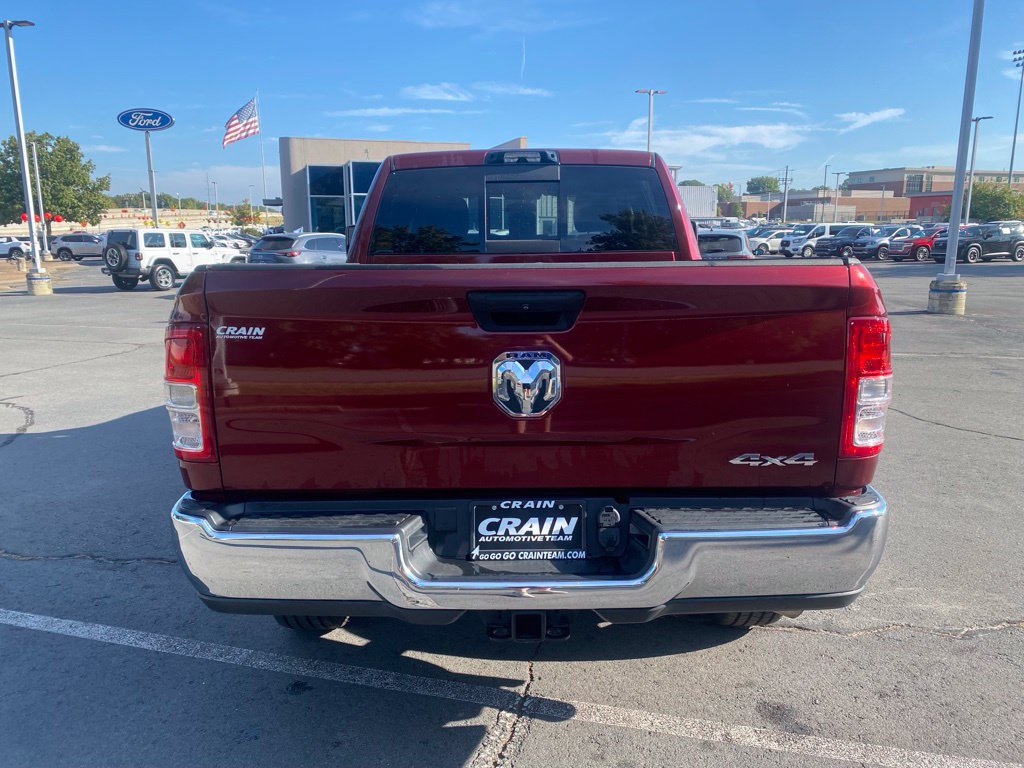 Used 2024 RAM 3500 Tradesman w/ Chrome Appearance Group AWD/4WD image 6