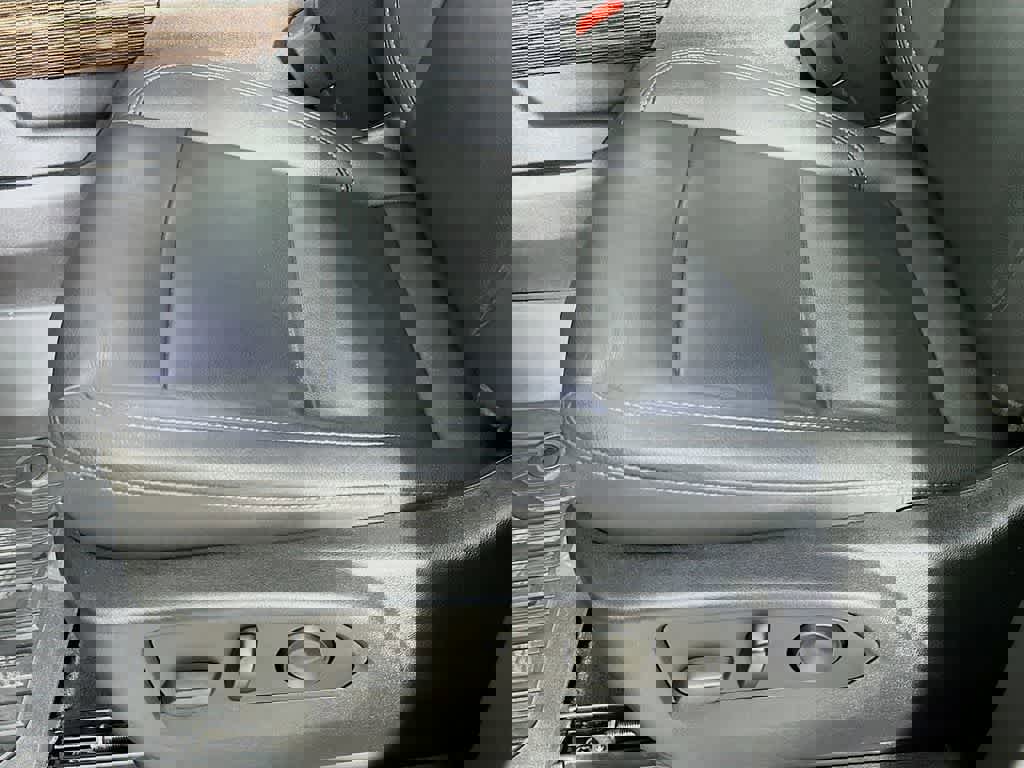 Used 2022 GMC Sierra 1500 Elevation w/ Elevation Premium Package image 32