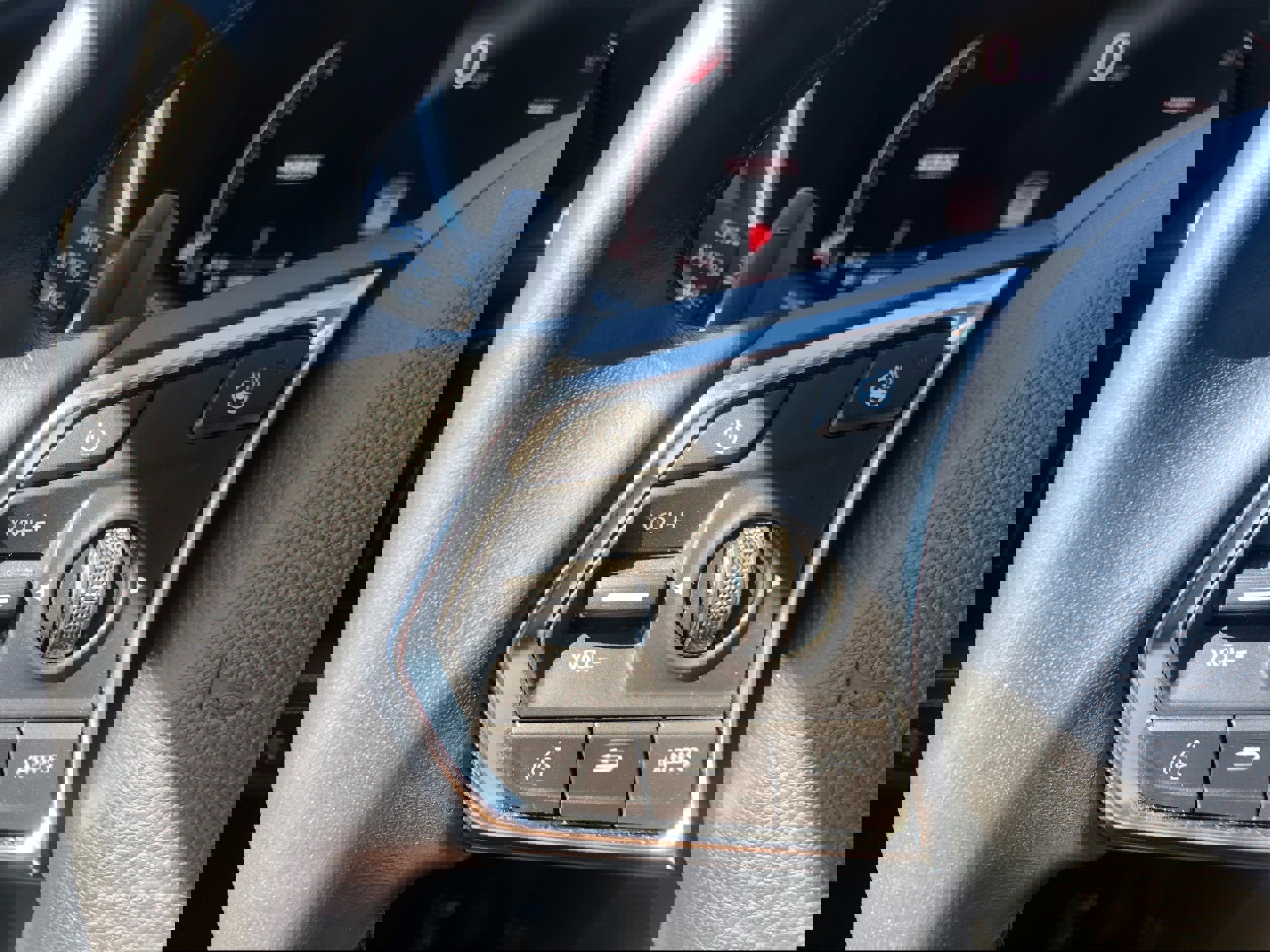 Used 2023 Acura MDX SH-AWD w/ Advance Package image 14