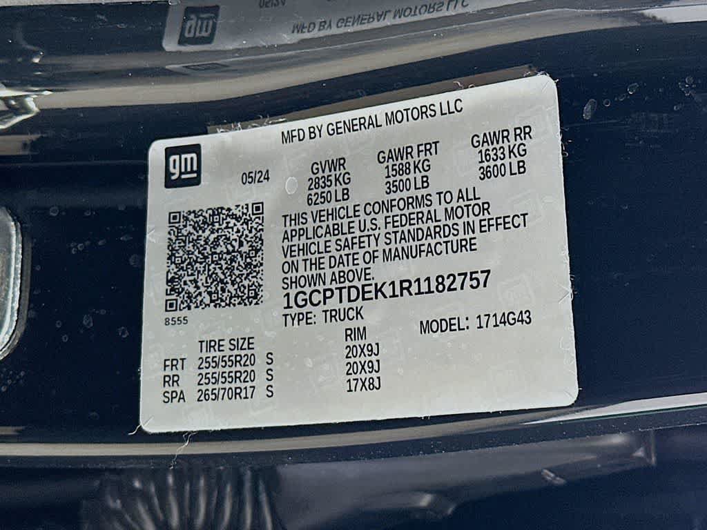 Used 2024 Chevrolet Colorado Z71 AWD/4WD image 23
