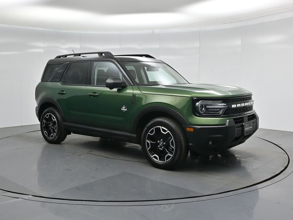 Certified 2025 Ford Bronco Sport Outer Banks w/ Outer Banks Tech Package+ image 3