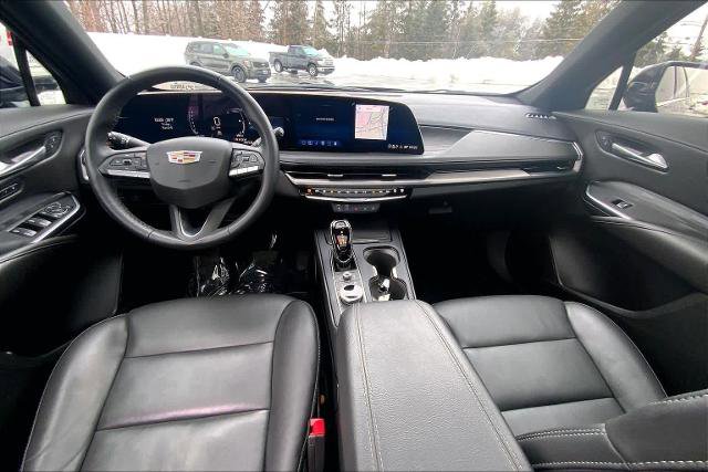 Used 2025 Cadillac XT4 Premium Luxury w/ Cold Weather Package image 16