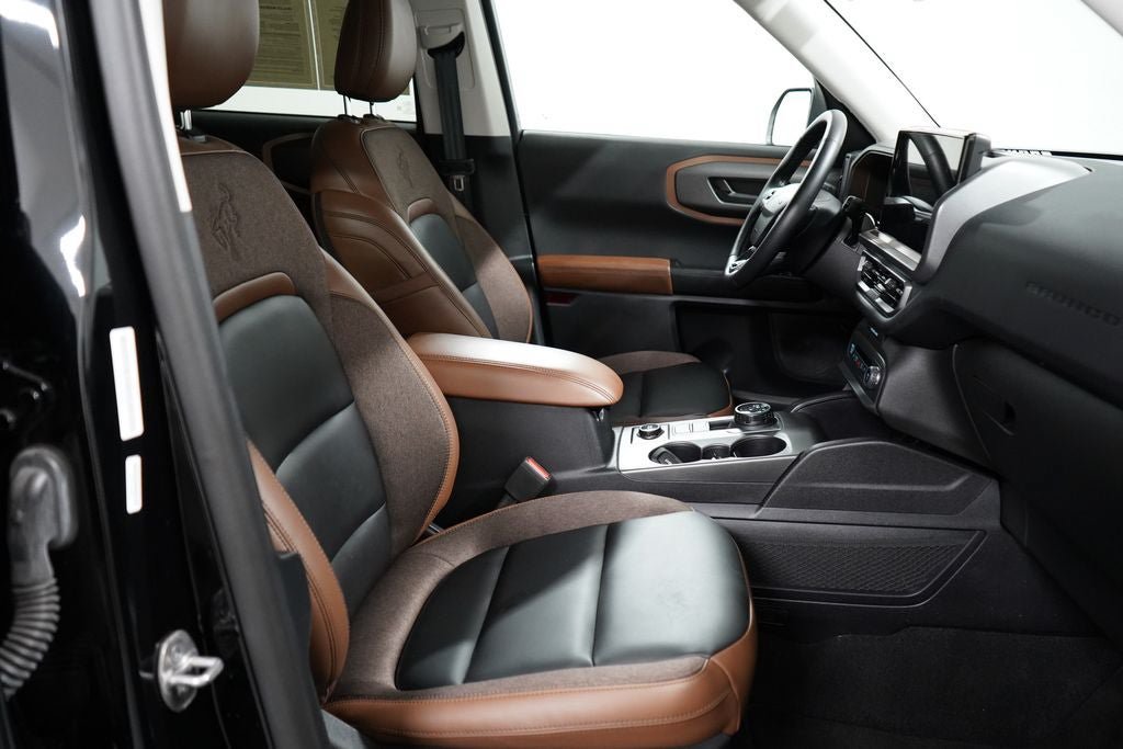 Certified 2025 Ford Bronco Sport Outer Banks w/ Outer Banks Tech Package+ AWD/4WD image 23