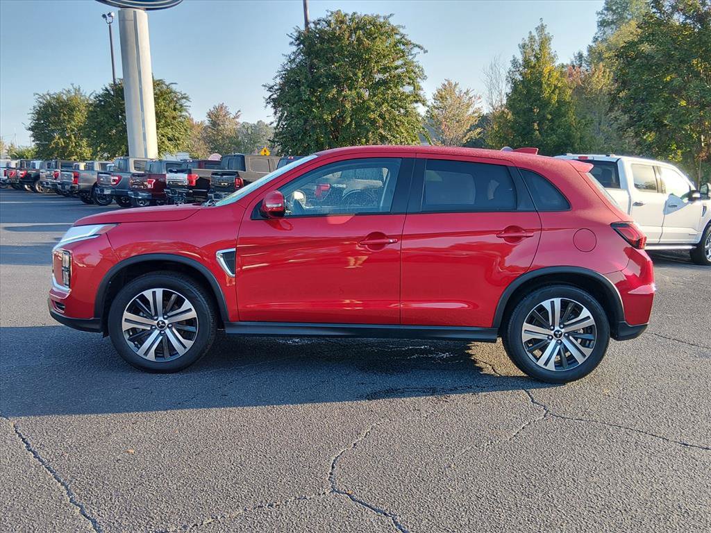 Used 2025 Mitsubishi Outlander Sport SE AWD/4WD image 7