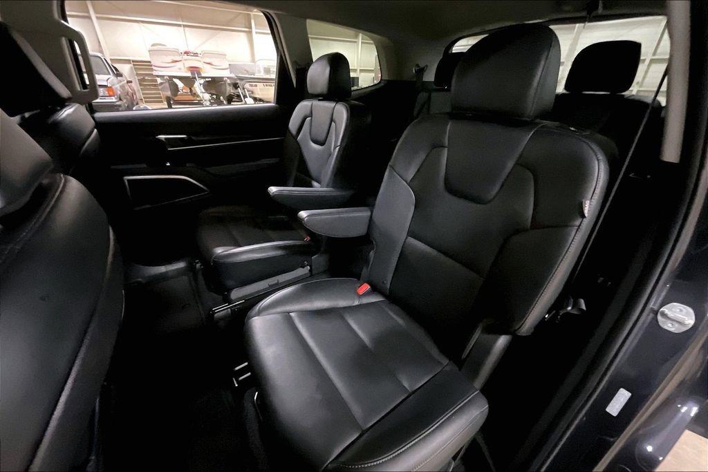 Used 2025 Kia Telluride S AWD/4WD image 25