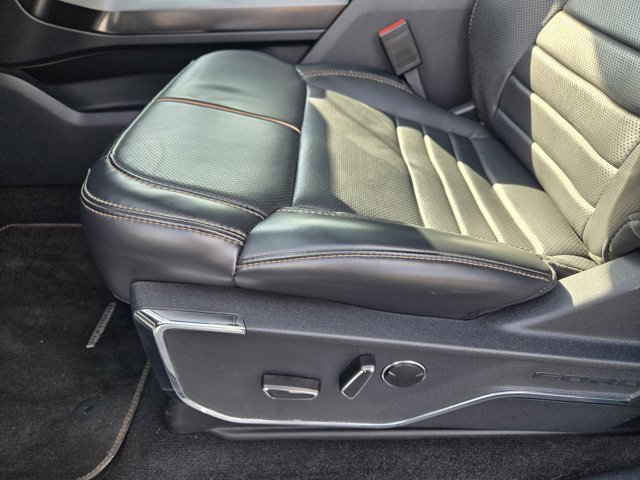 Certified 2023 Ford F150 Platinum w/ Equipment Group 701A High image 22