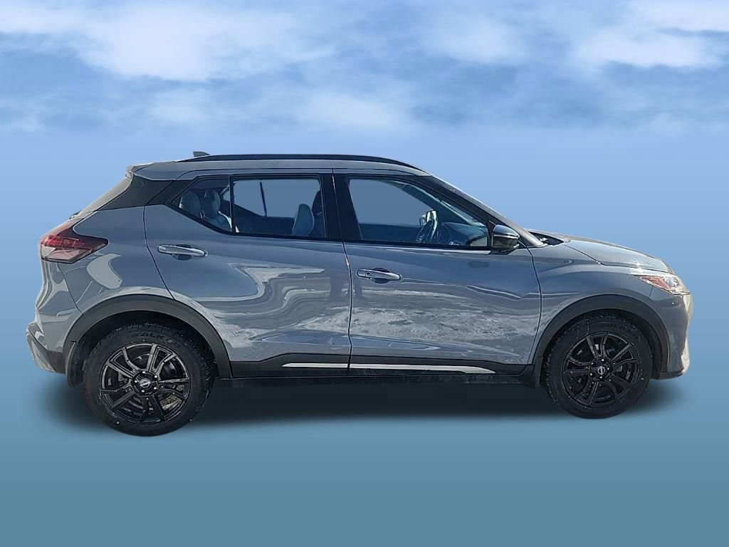 Used 2023 Nissan Kicks SR w/ SR Premium Package image 6