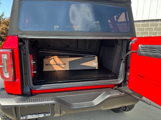 Certified 2024 Ford Bronco Badlands w/ Sasquatch Package AWD/4WD image 12