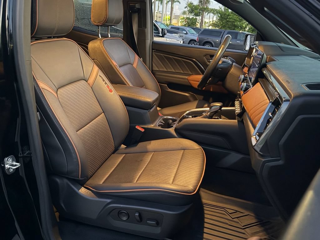 Used 2023 GMC Canyon AT4 w/ AT4 Premium Package AWD/4WD image 18