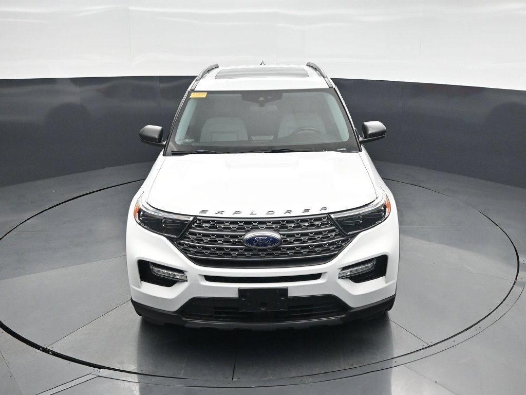 Certified 2021 Ford Explorer XLT w/ Equipment Group 202A RWD image 31