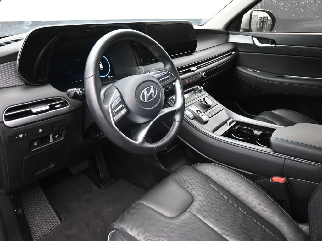 Used 2023 Hyundai Palisade Limited FWD image 18