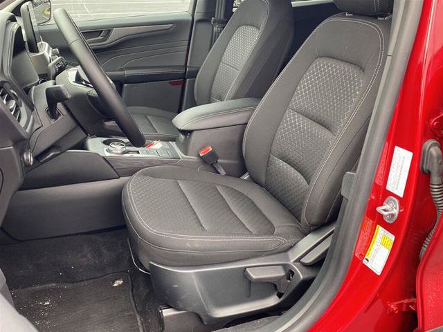 Certified 2025 Ford Escape Active w/ Cold Weather Package AWD/4WD image 2