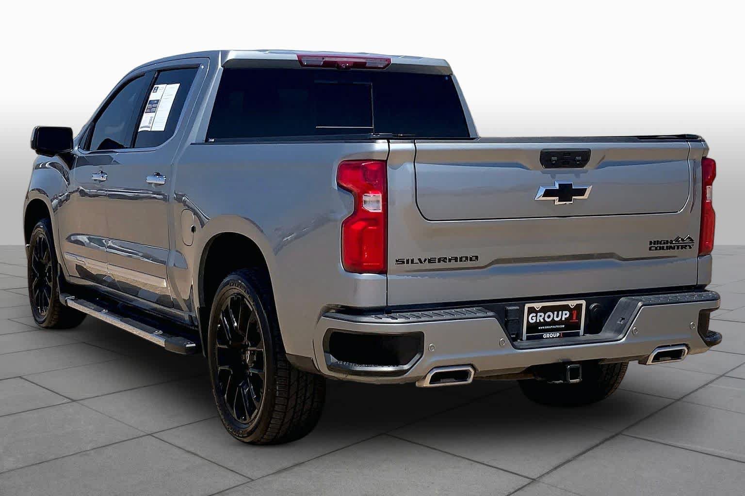 Used 2024 Chevrolet Silverado 1500 High Country w/ High Country Premium Package AWD/4WD image 12