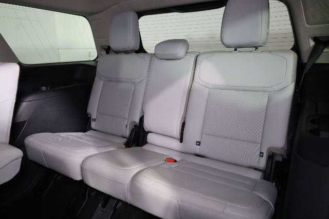 Certified 2025 Ford Expedition Platinum w/ Driver's Package AWD/4WD image 13