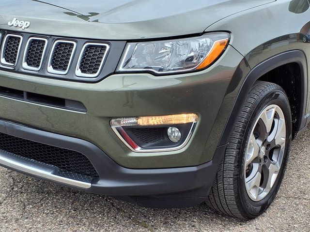 Used 2021 Jeep Compass Limited AWD/4WD image 24