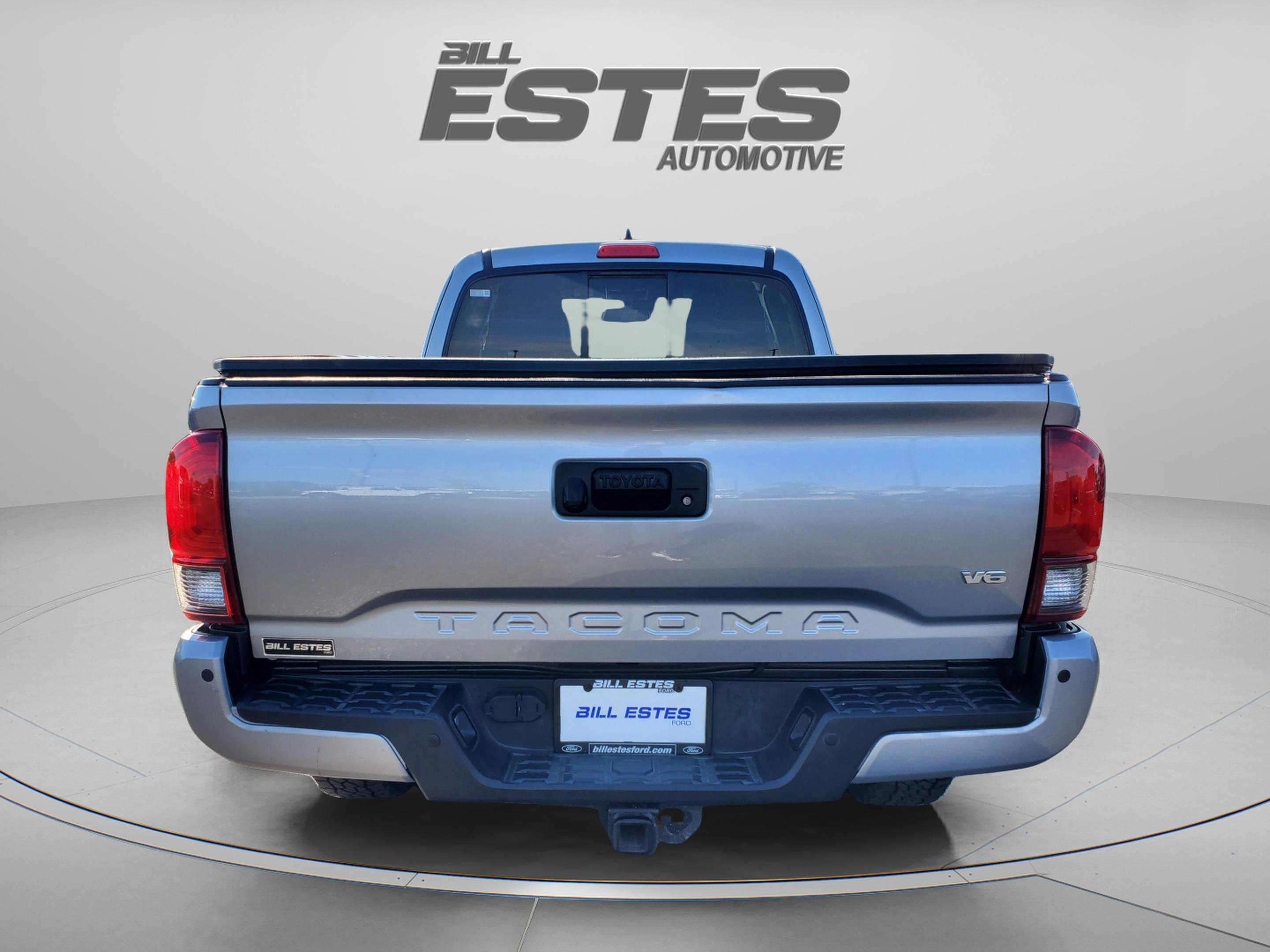 Used 2019 Toyota Tacoma TRD Sport w/ Technology Package AWD/4WD image 3