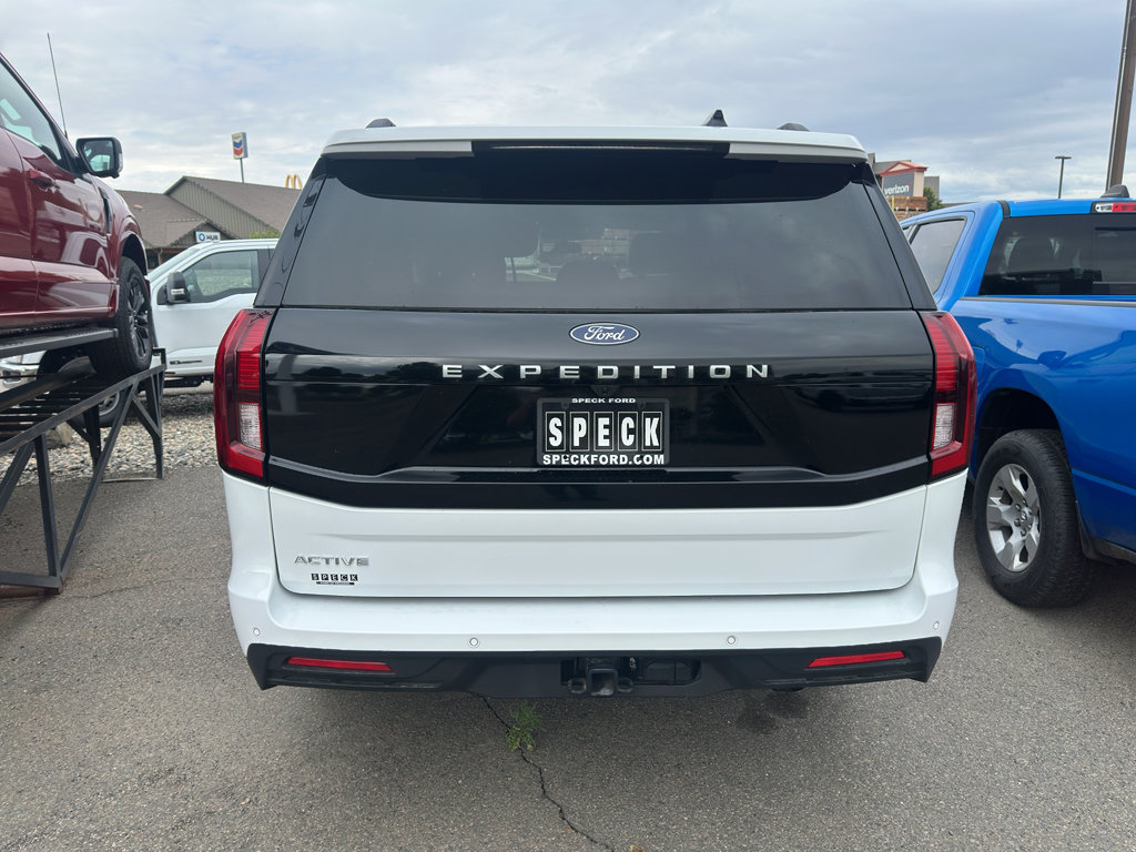 Certified 2025 Ford Expedition Active AWD/4WD image 11