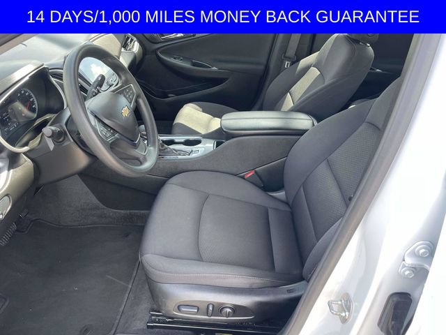 Used 2025 Chevrolet Malibu LT FWD image 12