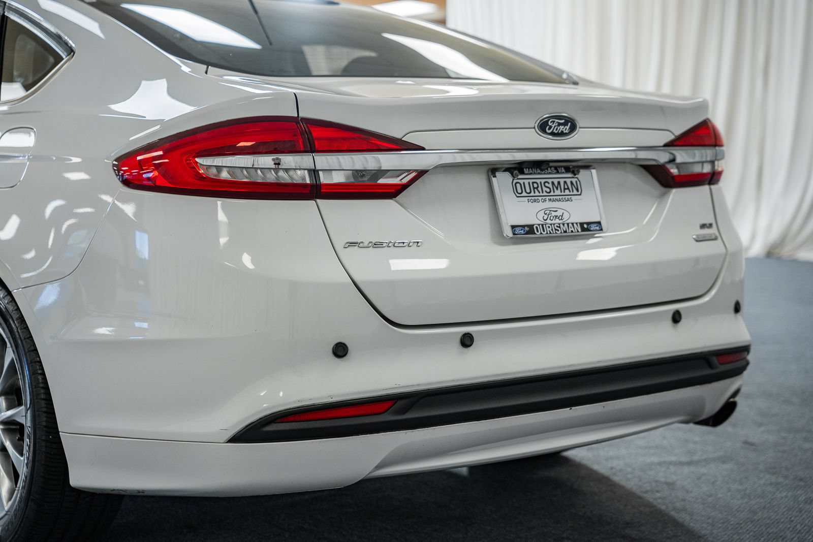 Certified 2017 Ford Fusion SE FWD image 6