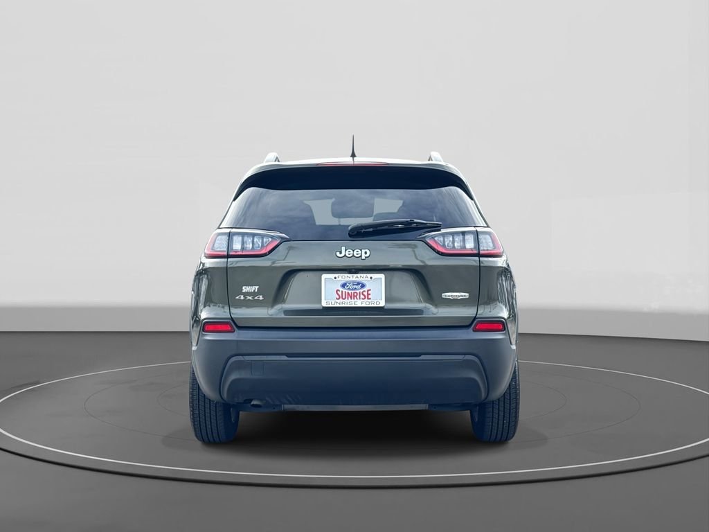 Used 2019 Jeep Cherokee Latitude w/ Popular Appearance Group image 3