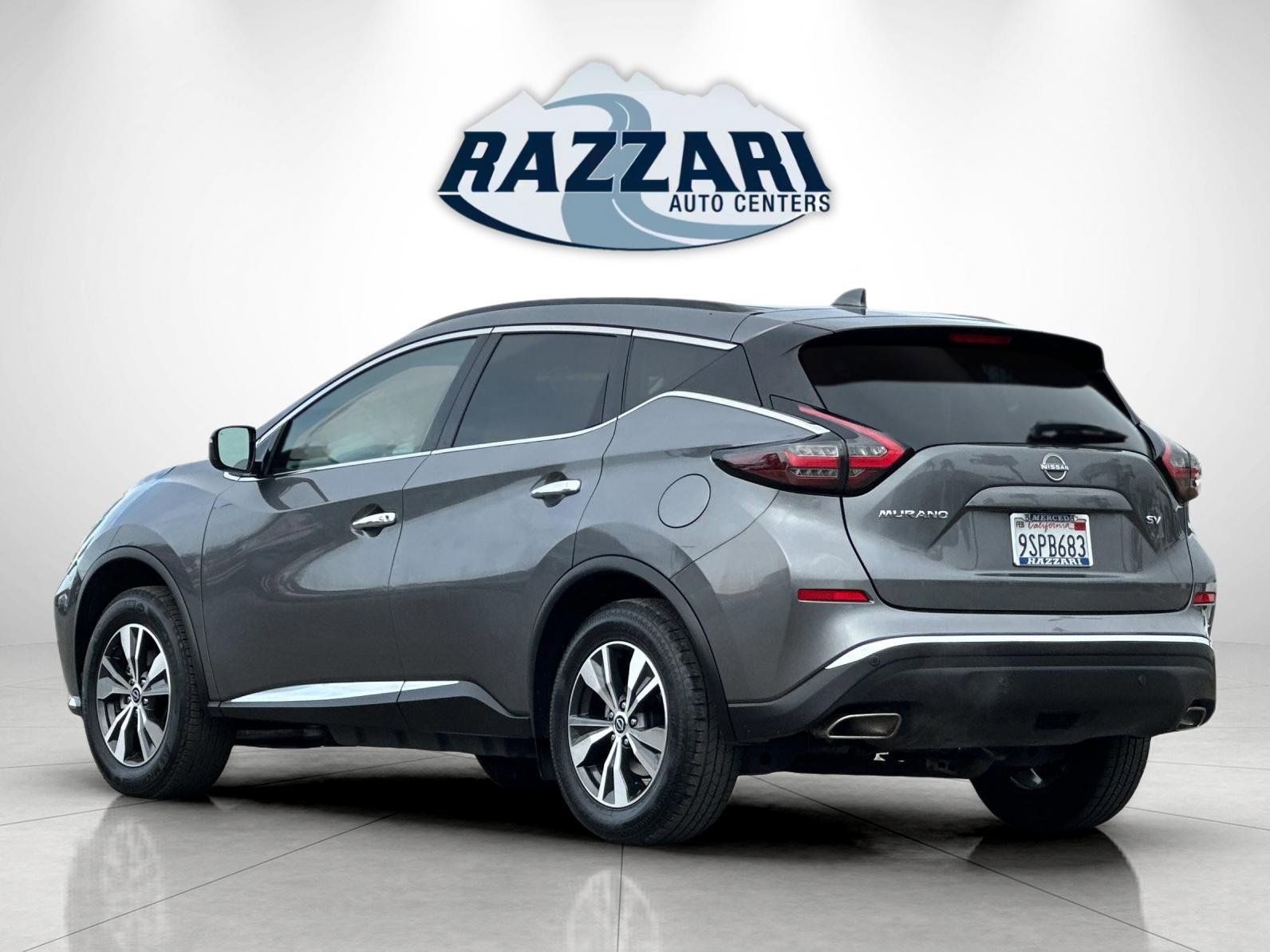 Used 2023 Nissan Murano SV image 3