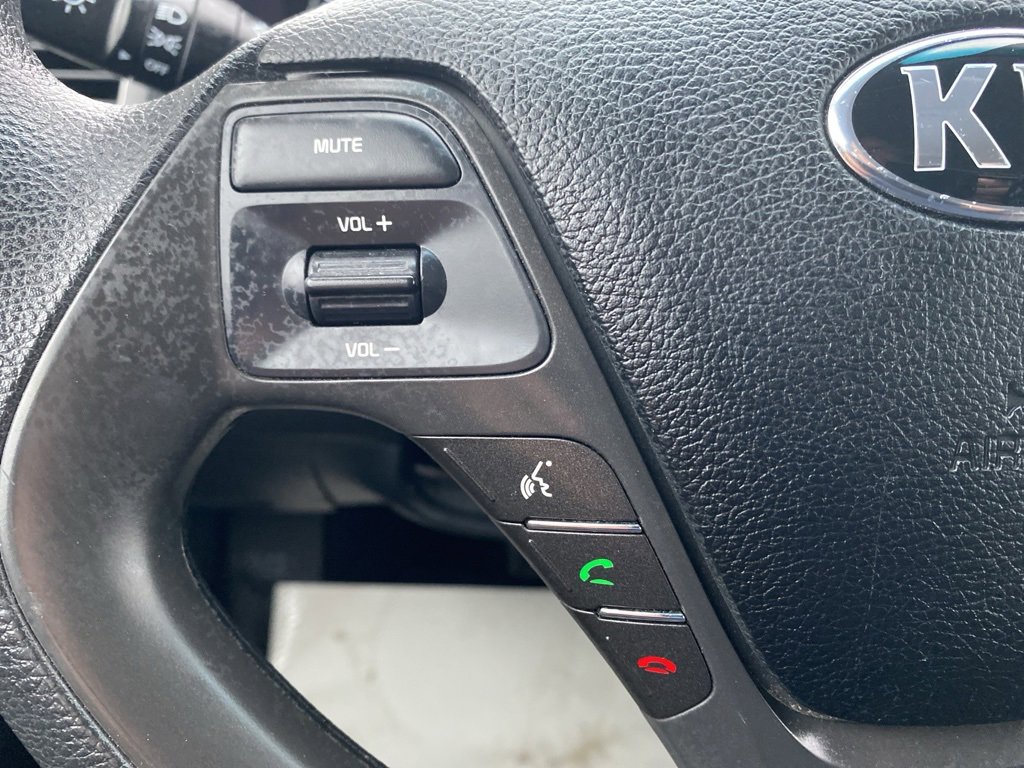 Used 2017 Kia Forte LX image 22