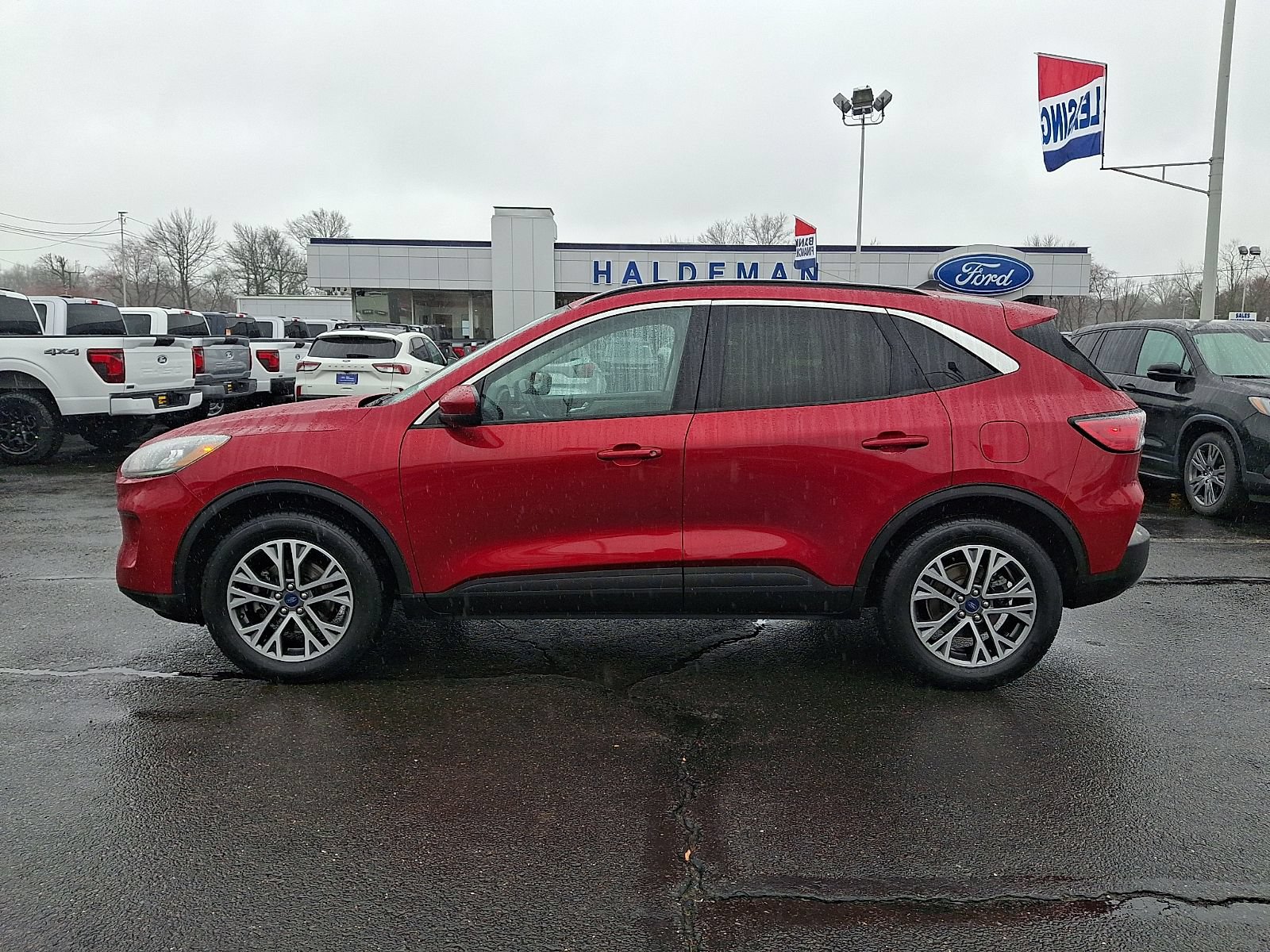 Certified 2021 Ford Escape SEL AWD/4WD image 4