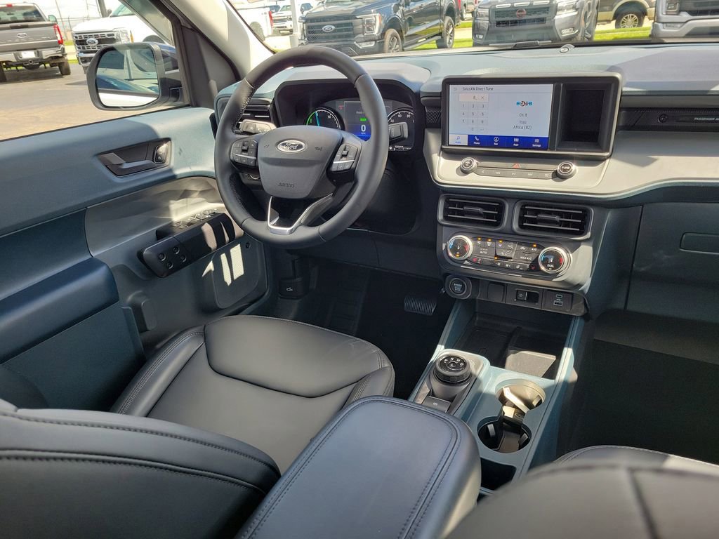 Certified 2024 Ford Maverick Lariat w/ Black Appearance Package image 13